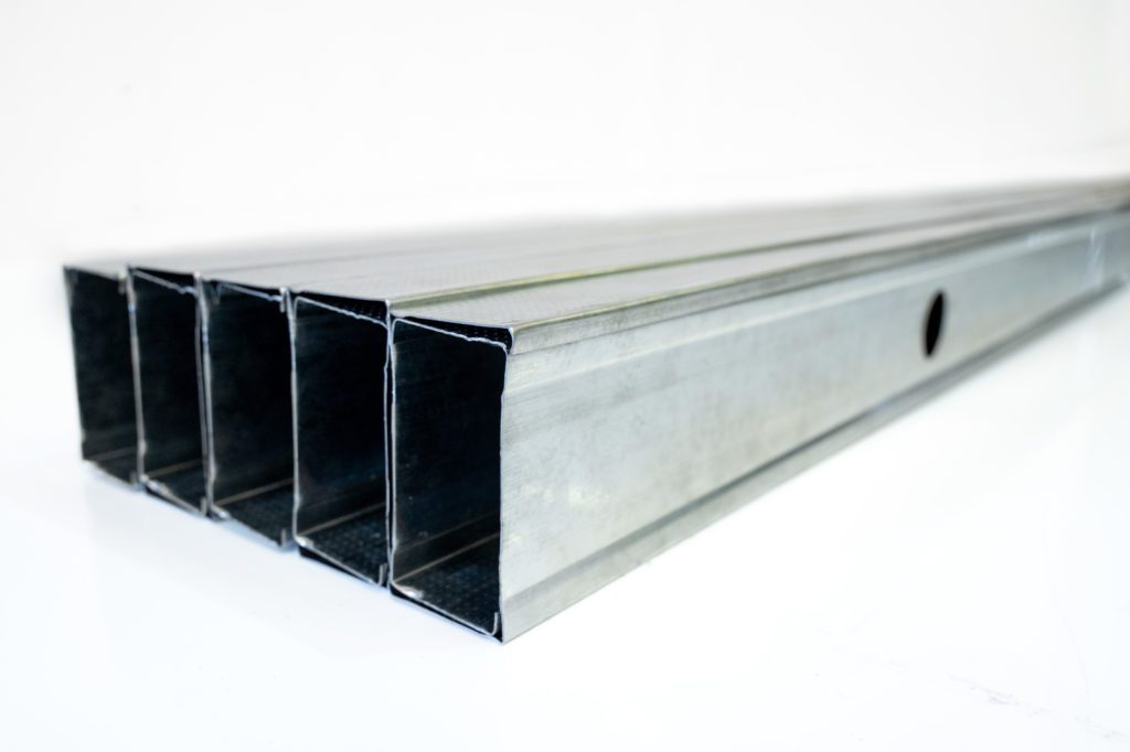 Montante 90 drywall